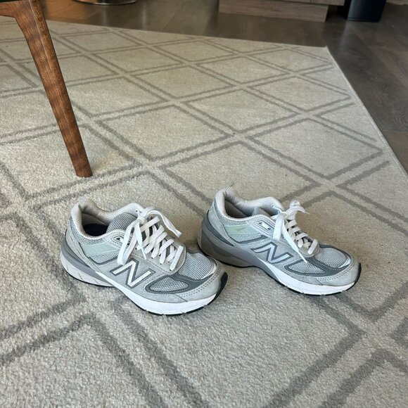 Women's New Blance 990 Sneaker in Grey - Picture 4 of 9